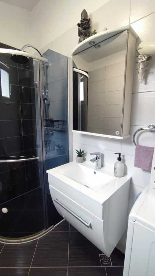 Apartment Ivana Makarska Esterno foto